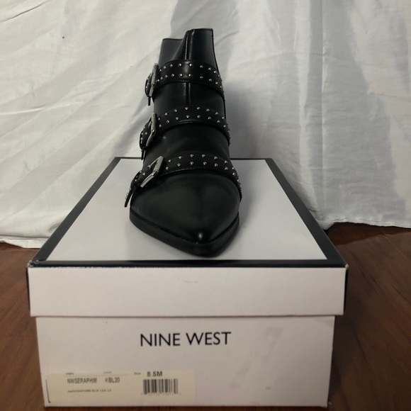 Shoes - Picture 2 of 3